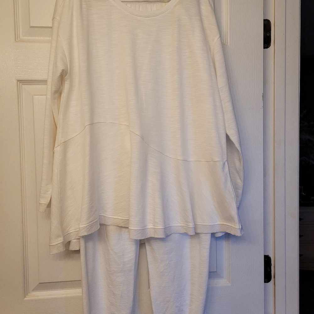 Soft Surroundings White Long Sleeve Top and Pants Lounge Set New Without Tags